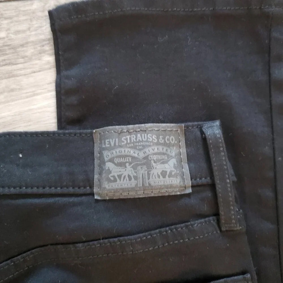 LEVIS |  724 High Rise Straight Black Denim Jeans (Size 26) - Picture 5 of 6